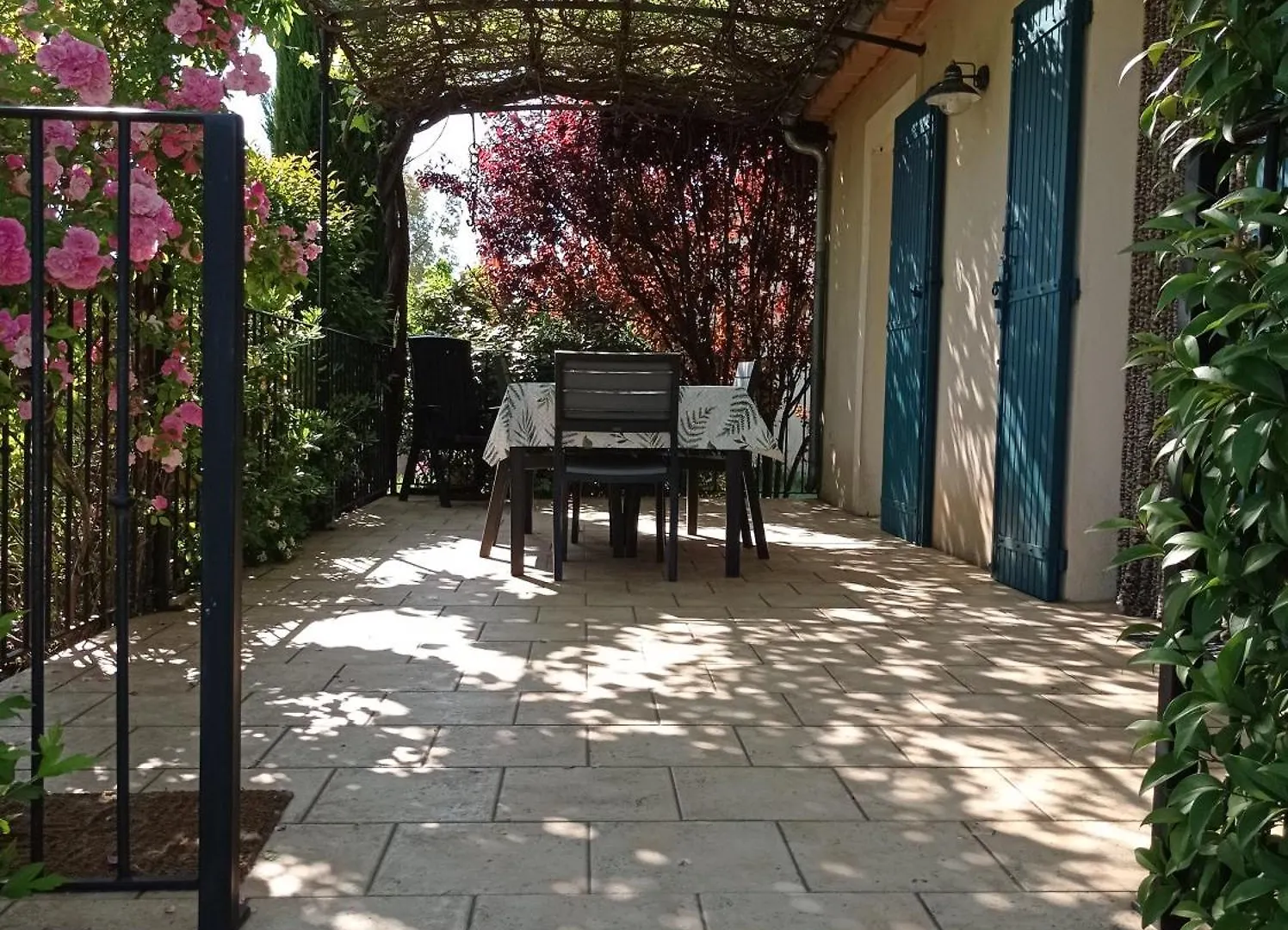 Le Cabanon D\'Amandine Et Gabriel location